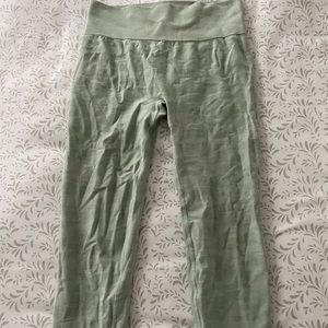 Camo Green Sage Seamless Gym Leggings, Size M
